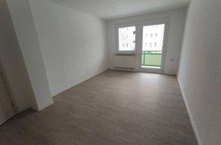 Wohnung mieten in Oststraße 74, 08233 Treuen, 3-Zimmer Wohnung mit Balkon