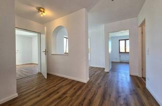 Wohnung kaufen in 85521 Ottobrunn, Ottobrunn - Großzügige 4,5-Zimmer-Wohnung in der Ortsmitte Ottobrunn