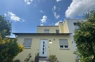 Doppelhaushälfte kaufen in 61352 Bad Homburg, Bad Homburg - Ausbaufähige DHH auf der Ellerhöhe - Kurparknähe - Bad Homburg
