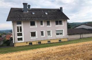 Mehrfamilienhaus kaufen in 37290 Meißner, Meißner - Mehrfamilienhaus mit PV, Garagen und Wirtschaftsgebäuden