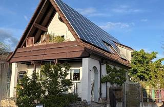 Haus kaufen in 91341 Röttenbach, Röttenbach - Individuelles Familienhaus m. Garten und PV Anlage PROVISIONSFREI