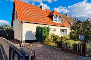 Doppelhaushälfte kaufen in 39288 Burg, Burg - Familienfreundliche Doppelhaushälfte mit Kamin