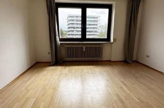 Wohnung kaufen in 87435 Kempten, Kempten - *Großzügige 4,5 Zimmer-Wohnung mit Balkon, Wintergarten & Garage*!