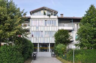 Wohnung kaufen in Schönbergstr. 19, 83646 Bad Tölz, Carmante, sonnige 2-Zimmerwohnung in Bad Tölz – mit Westbalkon im 2. OG. Sehr gut vermietet.