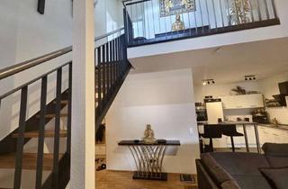 Wohnung kaufen in Bertha-Von-Suttner-Allee, 77933 Lahr, Stilvolle Maisonettewohnung mit Galerie, Dachterrasse & Aufzug