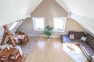 Wohnung kaufen in 31180 Giesen, Behaglichkeit pur: 2-Zi.-Dachgeschosswohnung in Vorstadtlage
