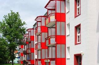 Wohnung mieten in Dr.-M.-Luther-Straße 60, 39218 Schönebeck, Altersgerechte 3-Raum Wohnung mit Aufzug und bodenebener Dusche zu vermieten.
