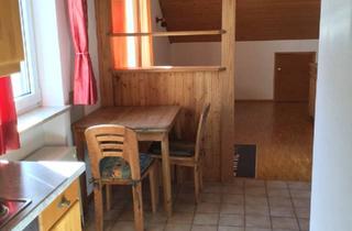 Wohnung mieten in Bayernwerkstraße 59, 85757 Karlsfeld, 2-Zimmer-Dachgeschosswohnung mit EBK, möbliert, in Karlsfeld bei München