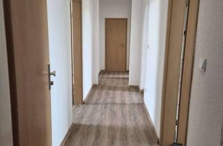 Wohnung mieten in Papenberger Straße 74, 42859 Innen, Alltagstaugliche Wohnung in der Remscheider Innenstadt