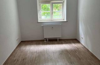 Wohnung mieten in Wernerplatz, 39576 Stendal, Helle modernisierte 2-Zimmer-Wohnung mit Balkon in ruhiger Lage