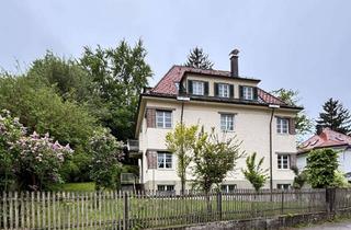 Wohnung mieten in 87435 Kempten, 3-Zimmer-Altbauwohnung im Haubenschloss mit großem Garten