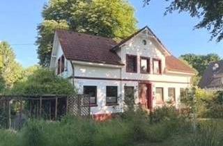 Villa kaufen in 21109 Wilhelmsburg, Dachgeschosswohnung in historischer Kapitänsvilla