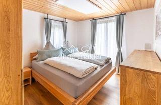 Haus kaufen in Berchtesgadener Straße 10, 83458 Schneizlreuth, Wohnen im Grünen: Großes Haus mit Garten und zusätzlichem Baugrund (provisionsfrei)