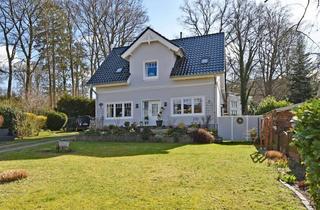 Haus kaufen in 21521 Aumühle, Altbaucharme trifft aktuellen Zeitgeist: Individuelles, saniertes Refugium im Herzen Aumühles