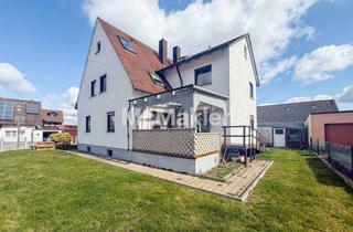 Haus kaufen in 91187 Röttenbach, Freistehendes Dreifamilienhaus - Garten, barrierefreiem Erdgeschoss und voller Bezugsfreiheit!