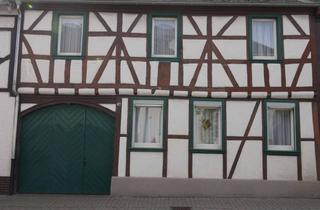 Haus kaufen in Hauptstraße 67, 53498 Waldorf, Fachwerkhaus mit Nebengebäude, Hof und großem Grundstück in Waldorf