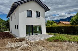 Haus kaufen in 83098 Brannenburg, I. I. TEAM: Modernes Wohnen in Brannenburg,- Erstbezug in ruhiger Lage mit Bergblick !