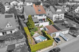 Doppelhaushälfte kaufen in 63549 Ronneburg, Schicke Doppelhaushälfte mit Garage, Pool und traumhafter Aussicht