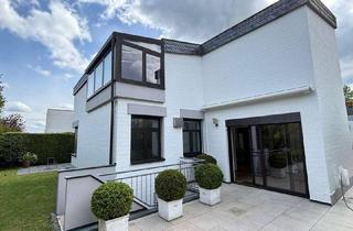 Haus kaufen in 61476 Kronberg, Architektenhaus in Bestlage von Kronberg!