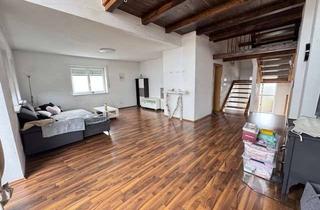Haus kaufen in 92665 Altenstadt, Ihre Gelegenheit 1-2 Familienhaus mit Kaminzauber – Nachhaltiges Wohnen durch moderne Wärmepumpe --