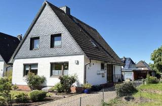 Einfamilienhaus kaufen in 25492 Heist, Freistehendes Einfamilienhaus- viel Platz auf 650 m² Grundstück mit Dachterrasse & Garage