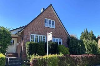 Einfamilienhaus kaufen in 21035 Bergedorf, Charmantes Einfamilienhaus mit besonderem Wohnflair in Alt-Nettelnburg