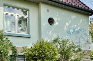 Villa kaufen in 37081 Göttingen, Stilvolle Haushälfte in ehemaliger Villa auf ca. 545m² großem Grundstück