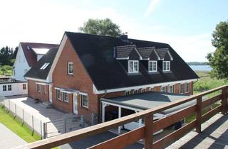 Immobilie mieten in Mahlzower Str. 27, 17438 Wolgast, Stilvolle Villa am Wasser auf Usedom - mit Außenpool, Wellness & Yacht-Anleger