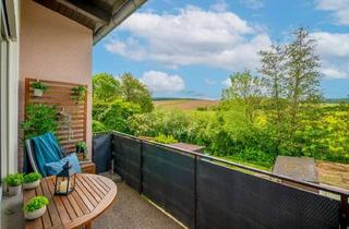 Wohnung kaufen in 64372 Ober-Ramstadt, 3 Zimmer ETW mit Balkon, Kaminofen und Weitblick Einziehen und Ausblick genießen