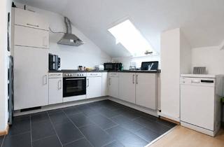 Wohnung kaufen in 77880 Sasbach, 2-Zimmer-Dachgeschosswohnung mit Stellplatz in Sasbach