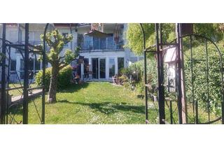 Wohnung kaufen in In Den Wiesen, 65795 Hattersheim, HATTERSHEIM: Große und helle 3 ZW mit TERRASSE u. EIGENEM GARTEN
