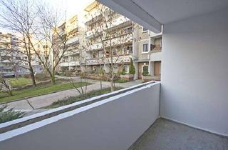 Wohnung mieten in Hans-Dittmar-Str. 12, 06118 Halle, In der Herrichtung! Diese schöne 1-Raumwohnung wird bezugsfertig saniert.