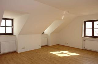 Wohnung mieten in 85354 Freising, Charmante 2-Zimmer-Dachgeschosswohnung in Freisinger Altstadt mit EBK, Parkett und TG-Stellplätzen
