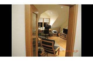 Wohnung mieten in 92345 Dietfurt, Helle 2‑Zimmer‑Dachgeschosswohnung mit Westbalkon, EBK & Stellplatz