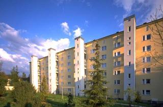 Wohnung mieten in Enoch-Widman-Str. 42, 95028 Innenstadt, Schöne 3-Zimmer-Wohnung in der Enoch-Widman-Straße
