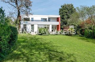 Haus kaufen in 61476 Kronberg, Zeitlose Architektur im Grünen – Mid-Century Ikone in Kronberg