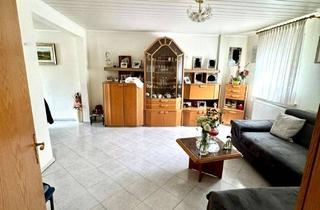 Haus kaufen in 78054 Villingen-Schwenningen, *Provisionsfrei* Großzügige DHH in zentraler Lager von Schwenningen