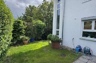 Haus kaufen in Freiburger Allee 83/1, 71034 Böblingen, Top gepflegtes Reiheneckhaus mit Balkon, Terasse und Garten sowie Doppelgarage in 71034 Böblingen