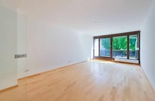 Wohnung kaufen in 82223 Eichenau, AIGNER - Helle 3-Zimmer-Wohnung mit zwei Balkonen und perfekter Anbindung in Eichenau
