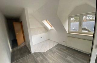 Wohnung mieten in Prof.-Dr.-Friedrich-Schneider-Straße, 07973 Greiz, Hübsches 2-Raum-Appartment mit Balkon in Greiz (WE17)