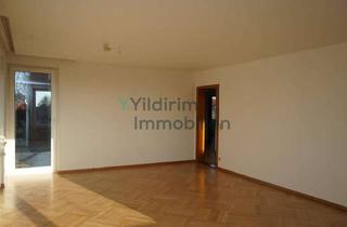 Wohnung kaufen in 27476 Cuxhaven, Großzügige 4-Zimmer-Etagenwohnung mit zwei Balkonen in Meeresnähe von Cuxhaven