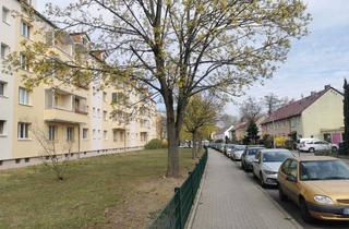 Wohnung kaufen in Weg, 12437 Baumschulenweg, Gut geschnittene Dachgeschoßwohnung, vermietet mit PKW Stellplatz am Britzerkanal