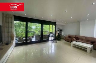 Penthouse kaufen in 51103 Höhenberg, Traumhafte Penthouse - Wohnung mit Dachterrasse und viel Raum zum Leben