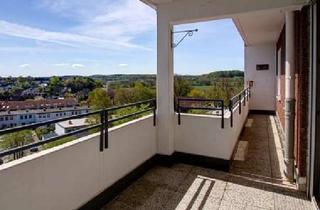 Wohnung kaufen in Bahnhofstraße 14, 24223 Schwentinental, Großzügige 4-Zimmer-Wohnung mit sonnigem Balkon und 2 Stellplätzen