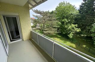 Wohnung kaufen in St.-Ulrich-Straße, 79189 Bad Krozingen, Helle bezugsfreie 2-Zimmer-Wohnung (54 qm) mit Balkon und schönem Blick ins Grüne & Stellplatz