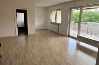 Wohnung kaufen in 66564 Ottweiler, Sofort freie großzügige Wohnung in ruhigem 3 FH mit Garten, Terrasse, Balkon und Garage