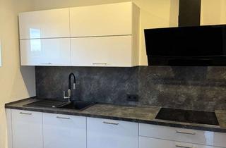 Wohnung mieten in Marienstraße 134, 68794 Oberhausen-Rheinhausen, Wohnen mit Charakter: Modernisierte Dachgeschosswohnung in Oberhausen-Rheinhausen