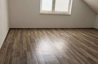 Wohnung mieten in 45711 Datteln, großzügige, helle Dachgeschosswohnung in Kanalnähe zu vermieten