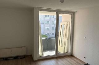 Wohnung mieten in Neuschäferhöhe 26, 42929 Wermelskirchen, Sanierte Wohnung mit Balkon und neuem Bad.
