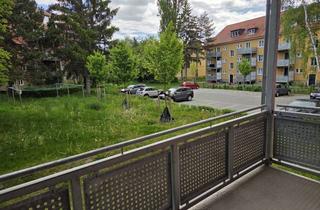 Wohnung mieten in Döllstädtstraße 64, 99423 Nordvorstadt, frisch renovierte 3-Raumwohnung mit Tageslichtbad und Balkon